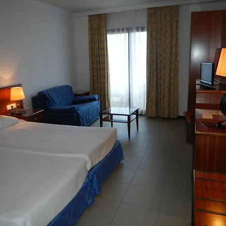 Отель Del Mar Льорет-де-Мар